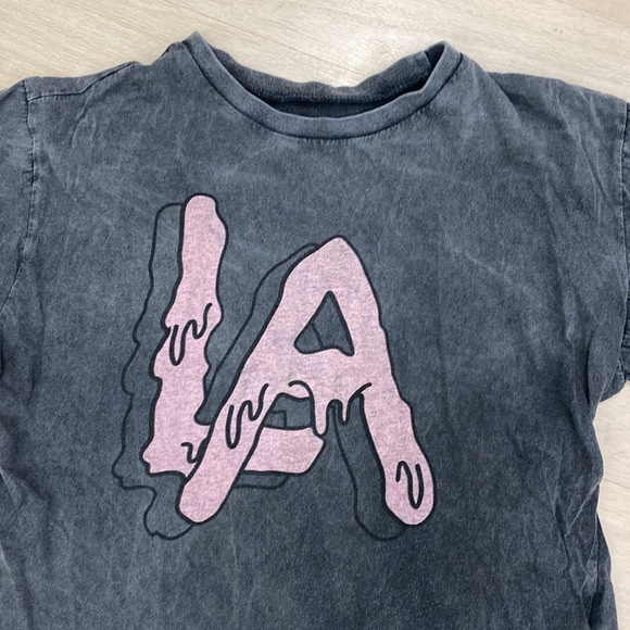 Brandy Melville LA Tee - Picture 2 of 3